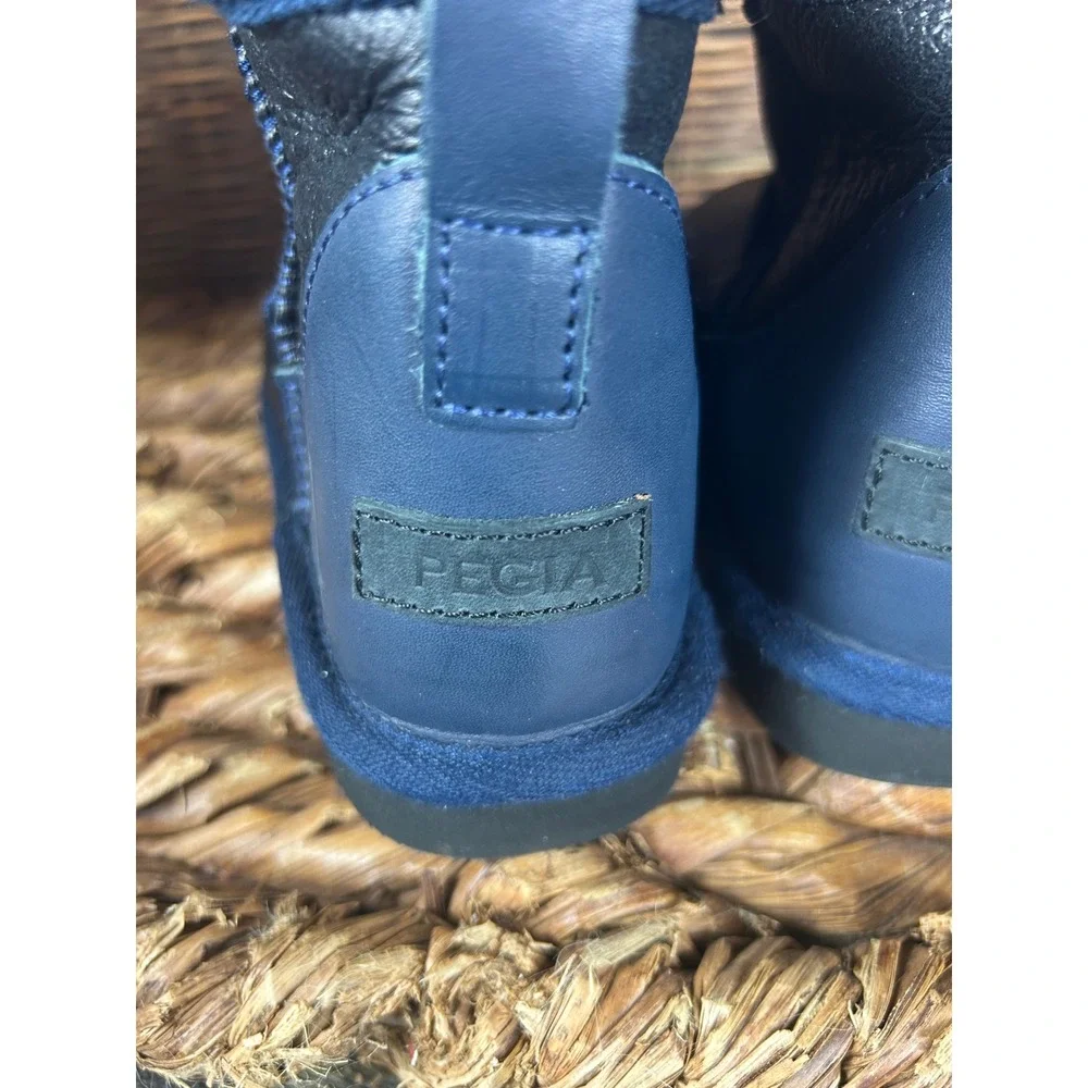 Pegia Kids Black Navy‎ Blue Leather Shearling Lined Ankle Boots Size 2.5